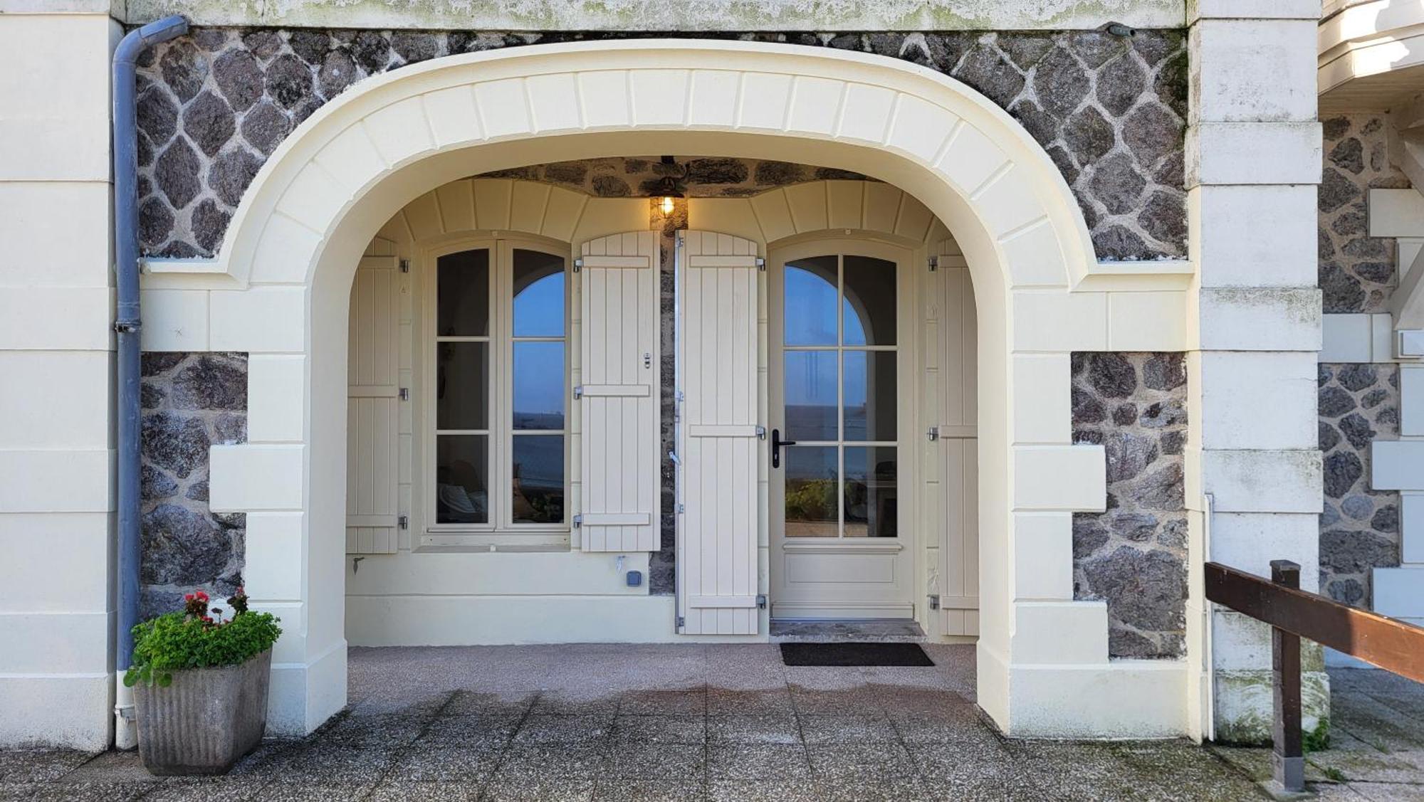 Vue Pleine Mer A La Perle Marine - La Terrasse Dinard Exterior photo